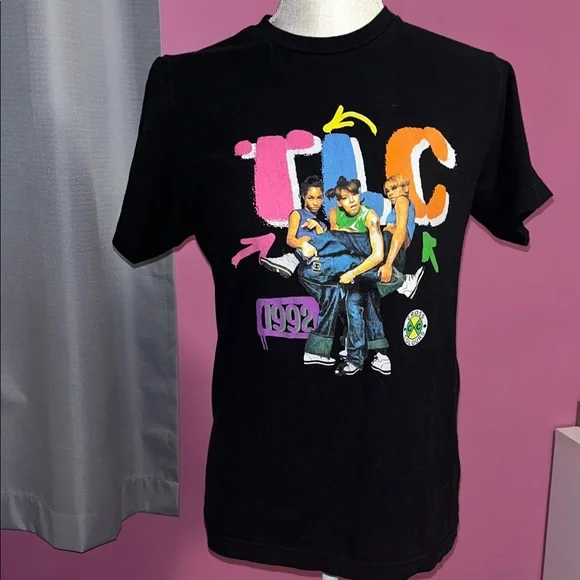 Cross Colours “TLC 1992” Graphic Tee